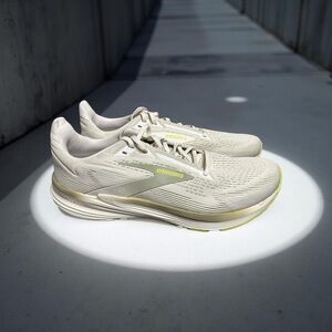 Brooks Men's Revel 8 Running Shoes